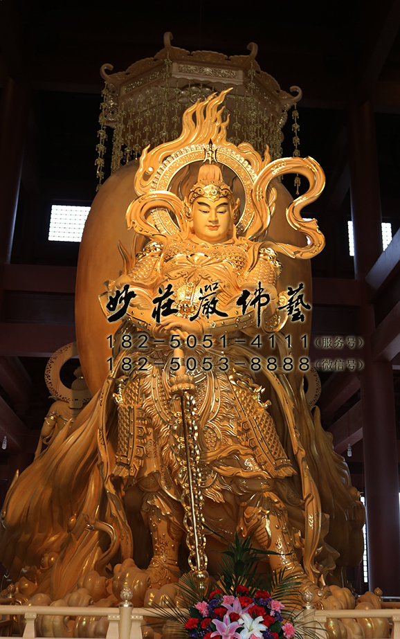 韦驮菩萨塑像